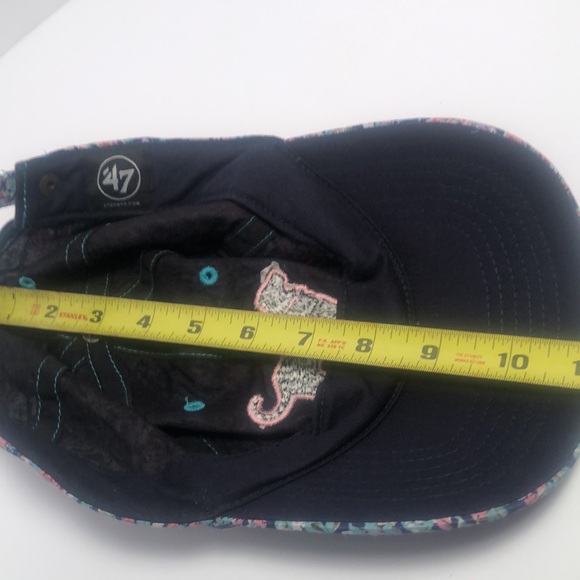 Woman’s summer floral LA dodgers dog cap - Picture 13 of 14